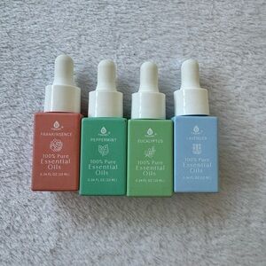 Essential Oils Set - Frankinsence, Peppermint, Eucalyptus, Lavender